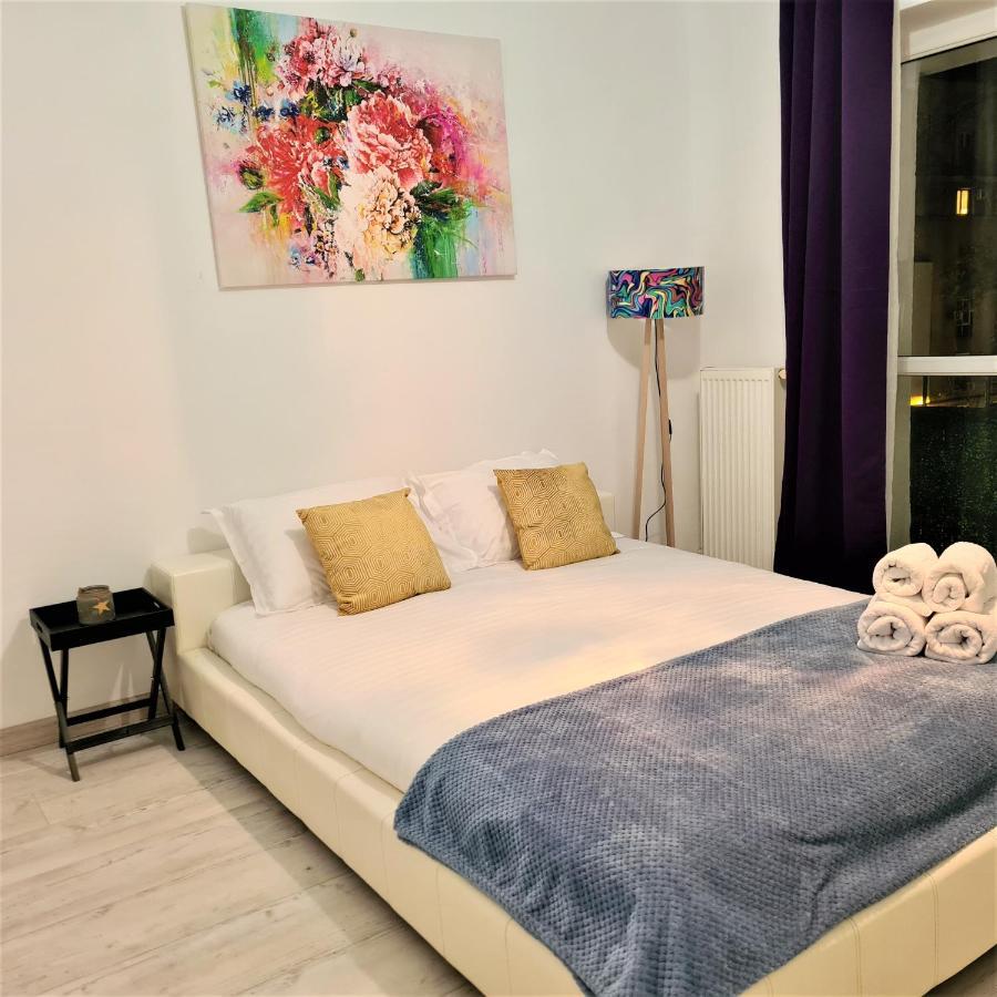 Central Bucharest World Apart-Hotel Bagian luar foto